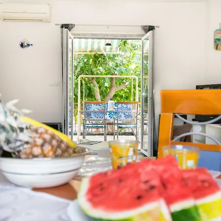 Holiday home Kuca Za Odmor Ivana Trogir