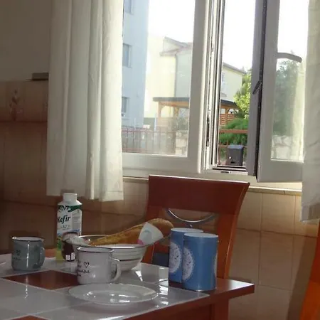 Semesterbostad Kuca Za Odmor Ivana Trogir
